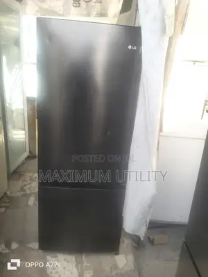LG 205 LTRS Neatly Used Used UK Fridge Factory Fitted