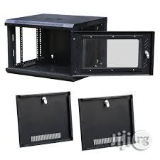 Server And Network Rack/Cabinets