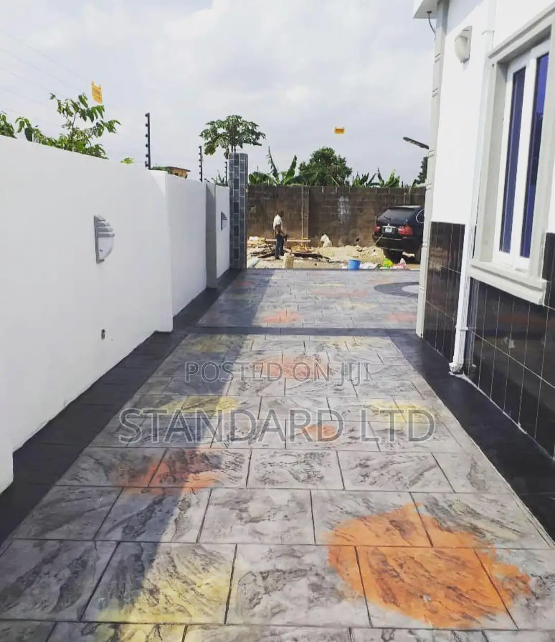 Grey STAMP CONCRETE FLOOR For Compound