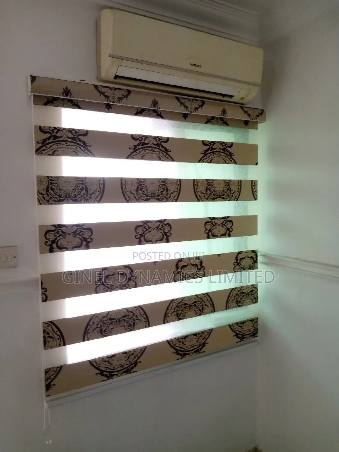 Top Quality Window Blind (Free Delivery)