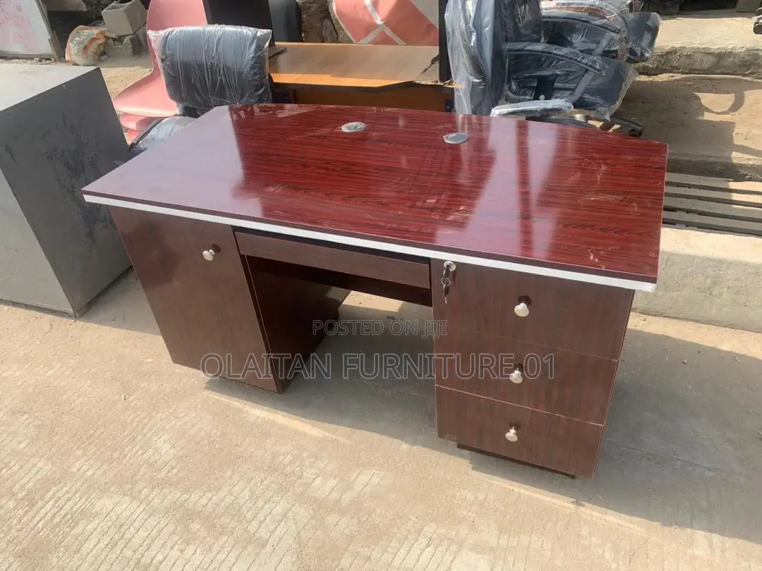 Executive Table 1.4meter