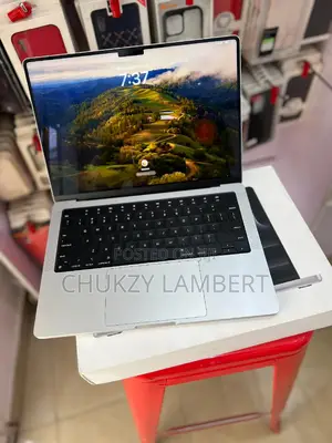 Laptop Apple MacBook Pro 2023 M3 14-Inch 8GB Apple M3 SSD 512GB