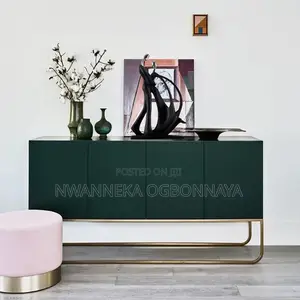 Home Decoration Couple Sculpture