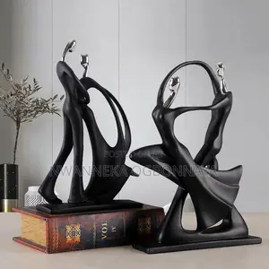 Home Decoration Couple Sculpture