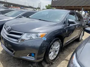 Toyota Venza XLE FWD 2013 Gray