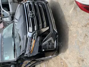 GX470 Upgraded to PRADO 2020 Face Available