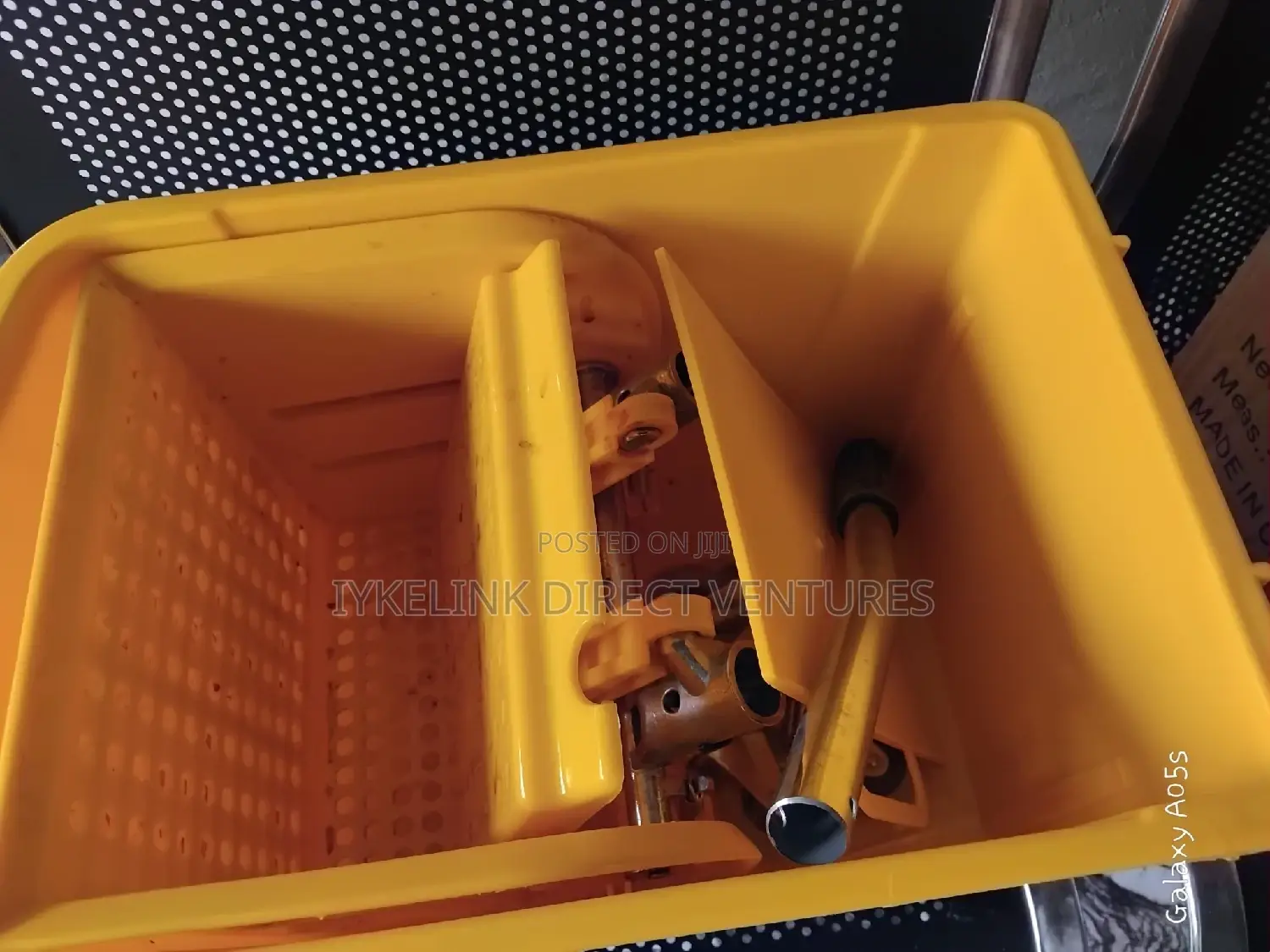 Trolley Mobbing Bucket