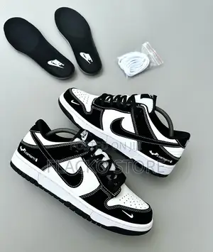 Original Nike Sb X Carhatt X Batman Panda Sneakers