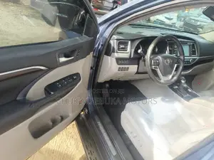Toyota Highlander 2017 Blue