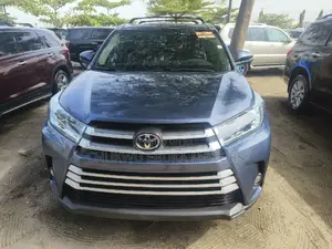 Toyota Highlander 2017 Blue