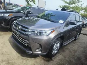 Toyota Highlander Limited Platinum 4x4 V6 (3.5L 6cyl 8A) 2017 Gray