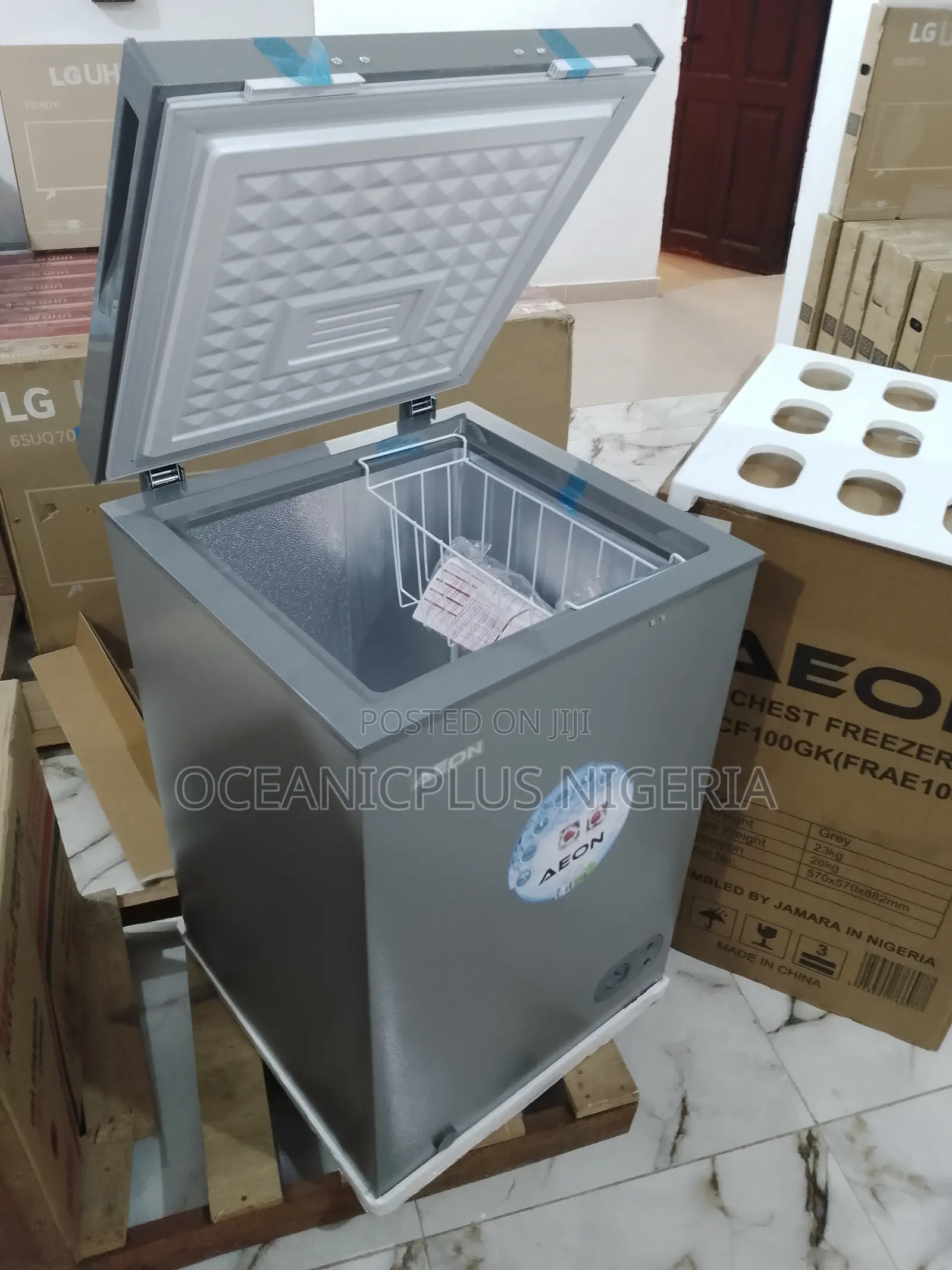 Aeon 100 Litres Chest Freezer With Temperature Sensor