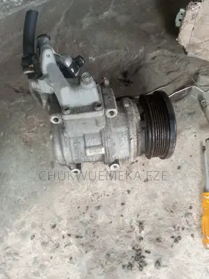Compressor for Toyota Sienna Old Model 1999 to 2000 Model