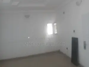 4bdrm Block of Flats in G.R.A, Enugu for rent