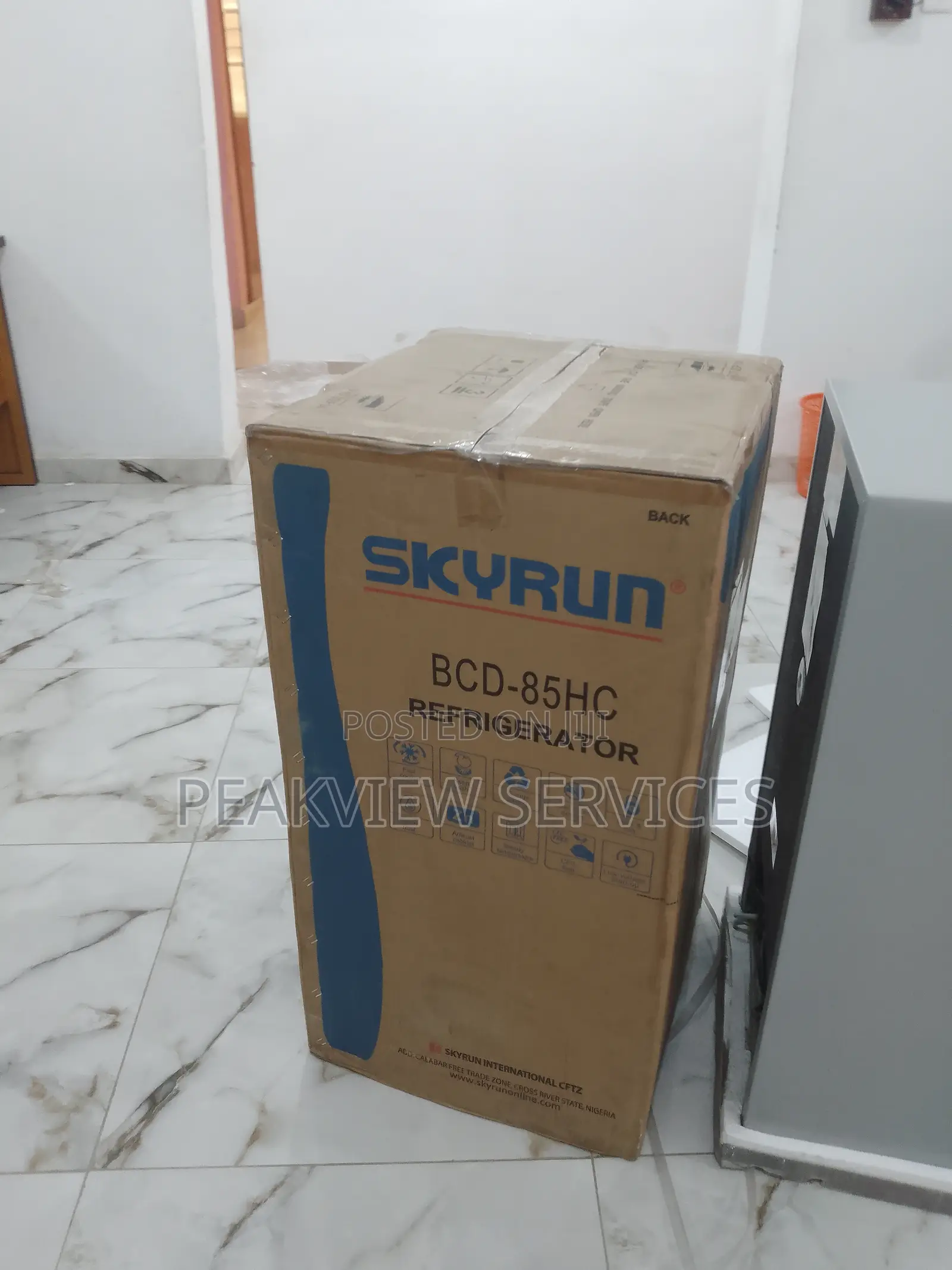 Top Freezer Skyrun 85l Double Door Refrigerator With 4shelve