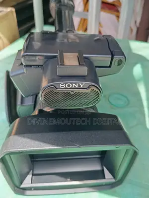 Sony Ax2000