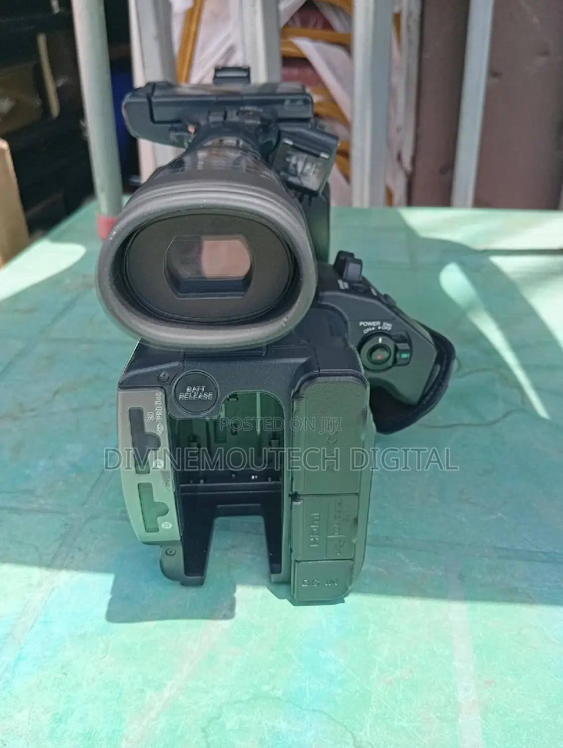 Sony Ax2000