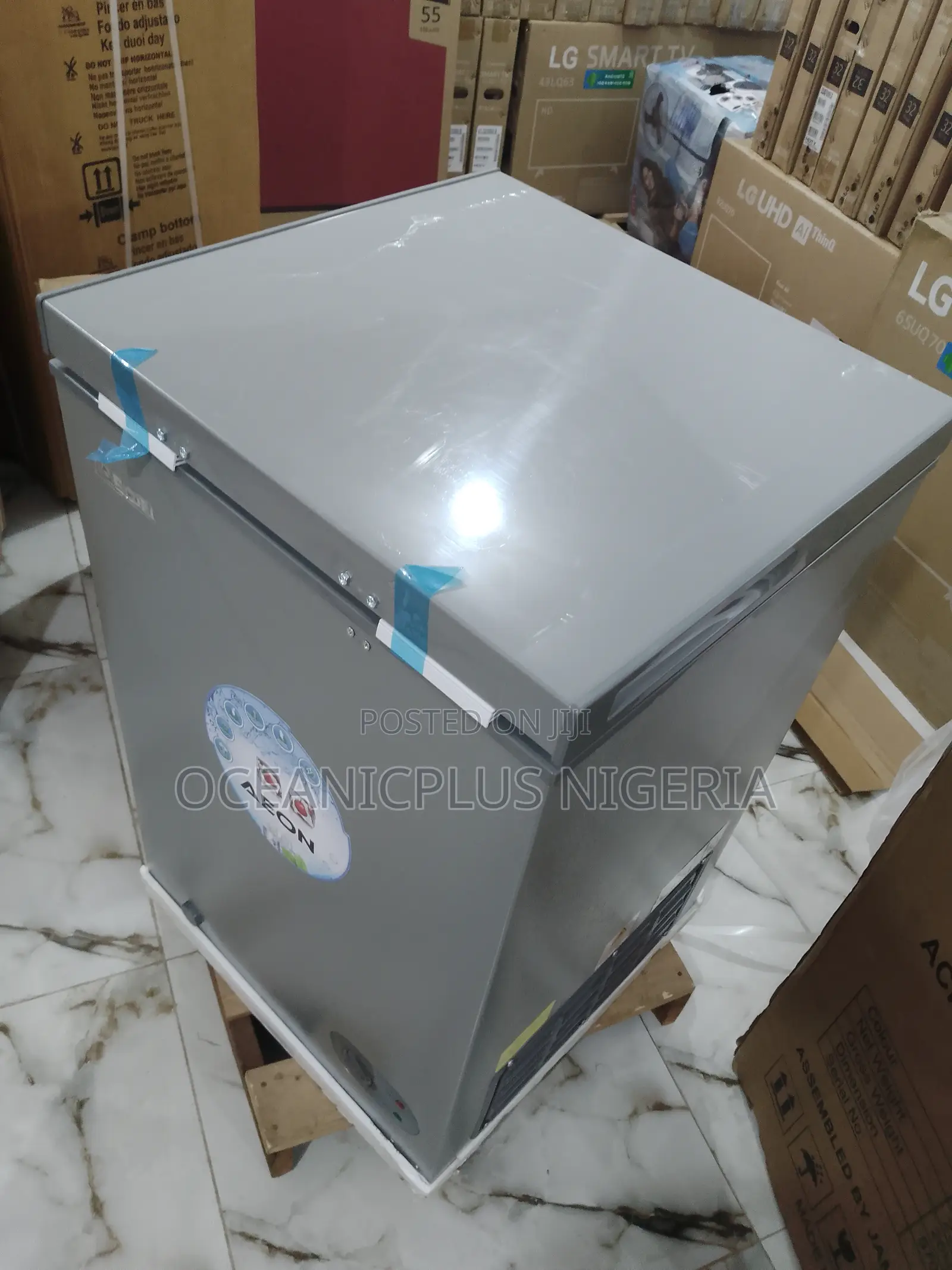 Aeon Chest Freezer 100 Litres (Acf100gk) With Compressor