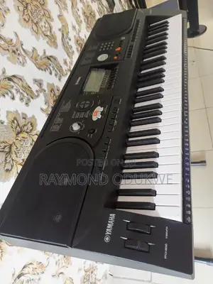 Yamaha PSR-E375 Portable Keyboard Piano
