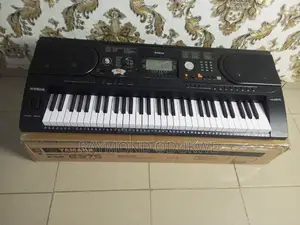 Yamaha Keyboard Piano With Touch Response/Split/ Transpose