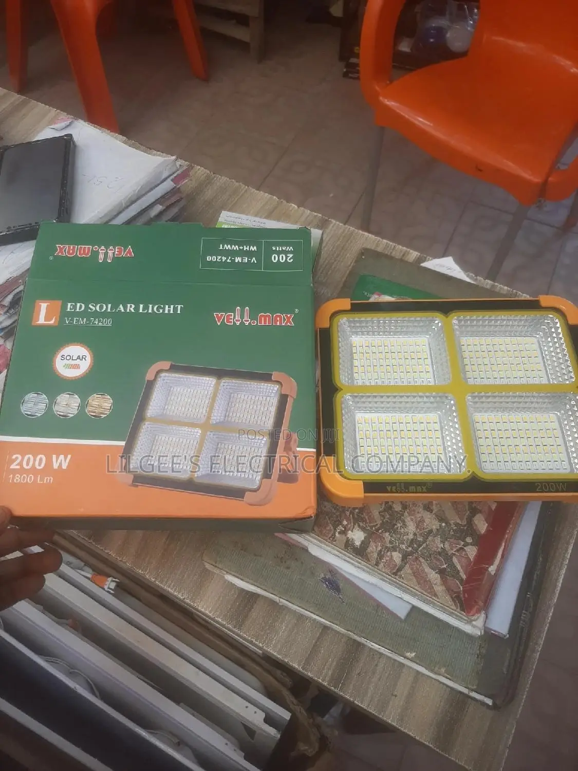 Vellmax Led 200 Watts Solar Light