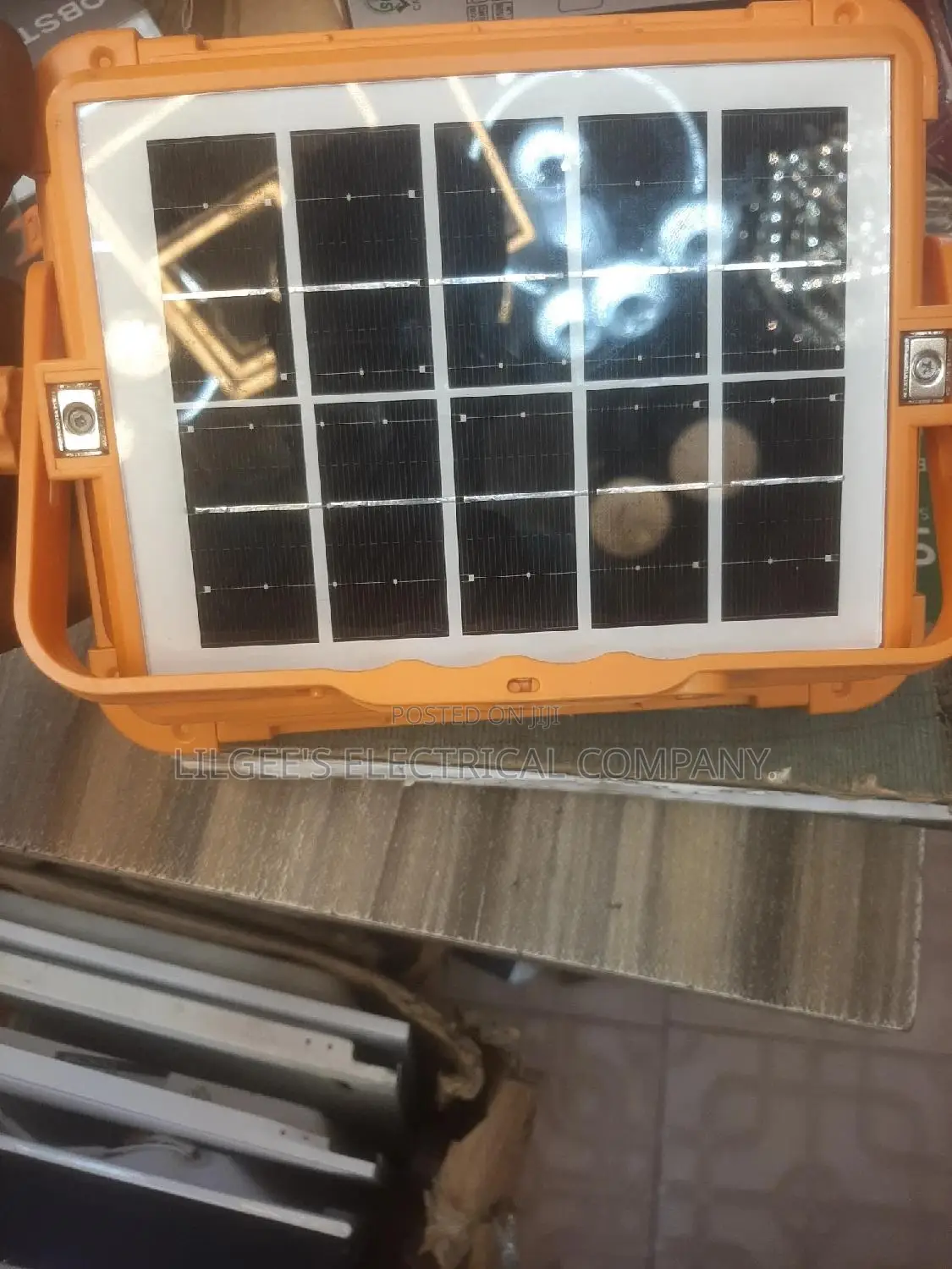 Vellmax Led 200 Watts Solar Light