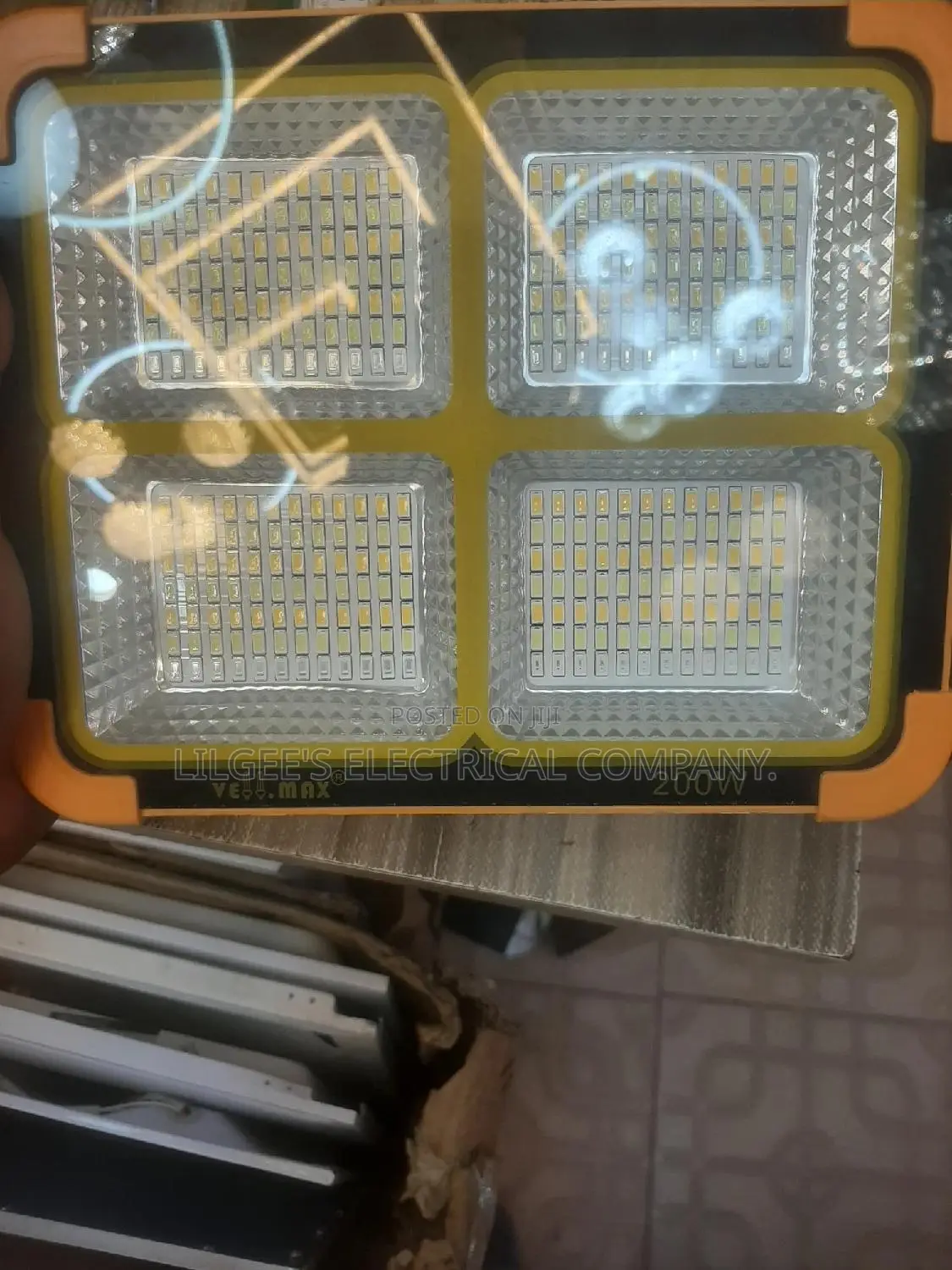 Vellmax Led 200 Watts Solar Light