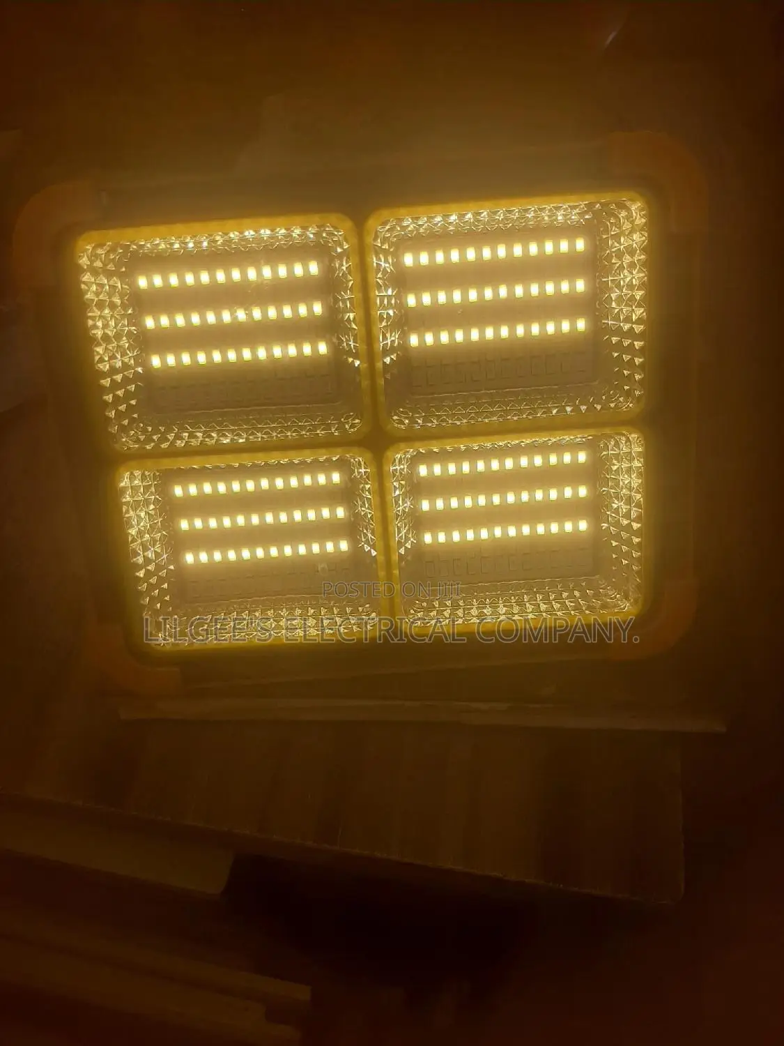 Vellmax Led 200 Watts Solar Light