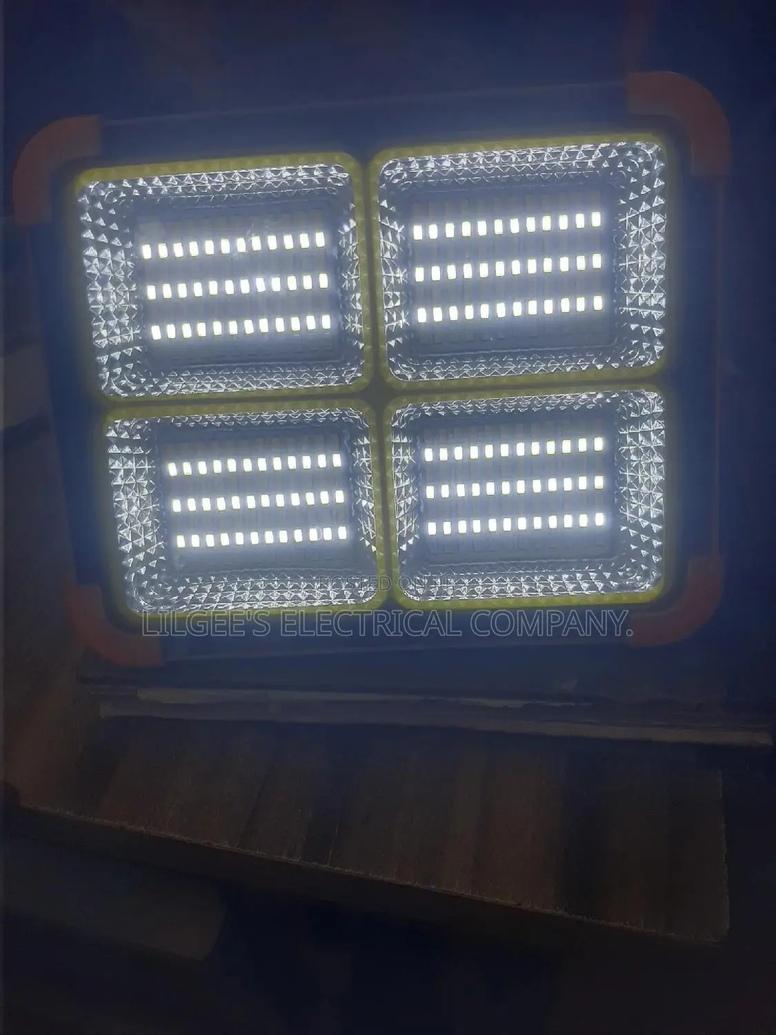 Vellmax Led 200 Watts Solar Light