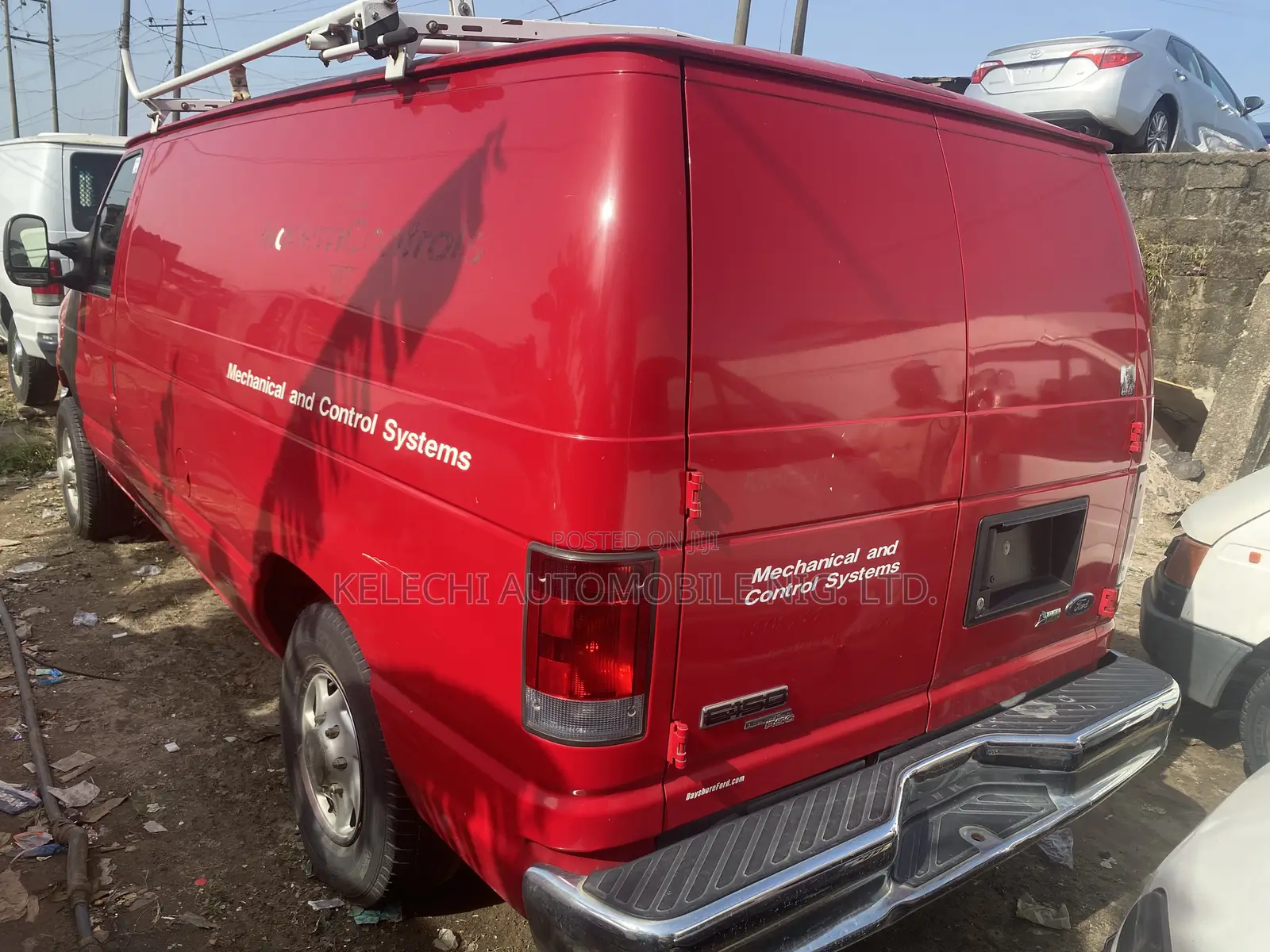 Ford Transit 2013 Red