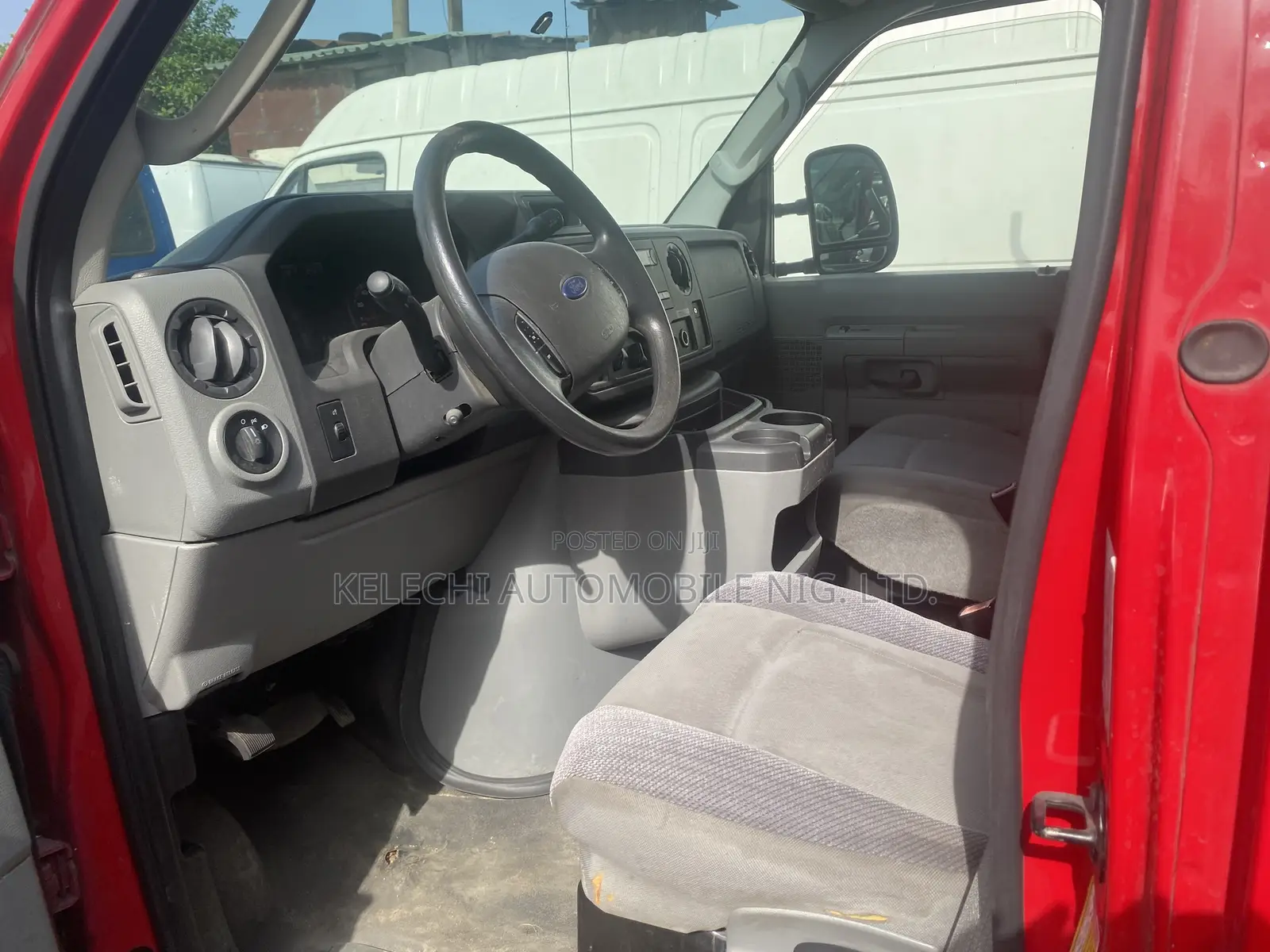 Ford Transit 2013 Red