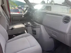Ford Transit 2013 Red