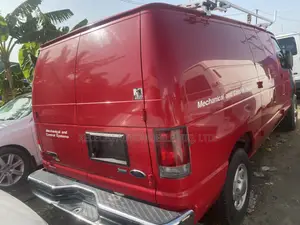 Ford Transit 2013 Red