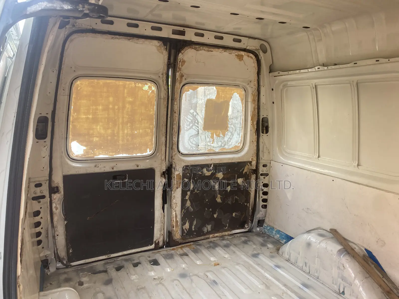 Ford Transit 1999 White