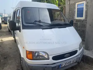 Ford Transit 2000 White