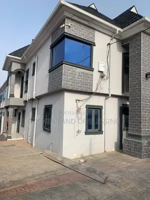 3bdrm Duplex in Shagari Estate Ipaja, Alimosho for sale