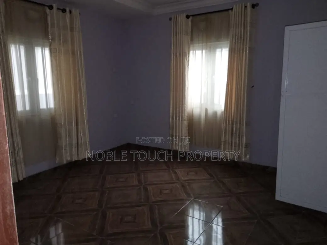 5bdrm Bungalow in Ajangbadi Lagos for sale