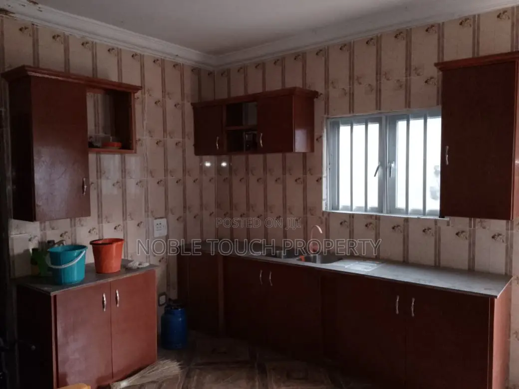 5bdrm Bungalow in Ajangbadi Lagos for sale