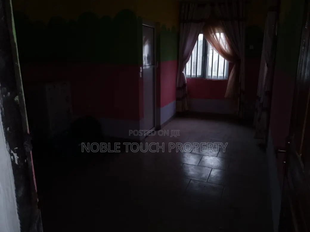 5bdrm Bungalow in Ajangbadi Lagos for sale