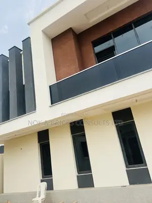 8bdrm Duplex in F01 Estate, Kubwa for sale