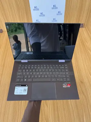 Laptop HP Envy 15 16GB AMD Ryzen 7 SSD 512GB