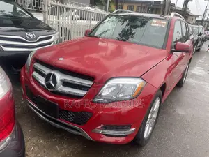 Mercedes-Benz GLK-Class 2015 Red