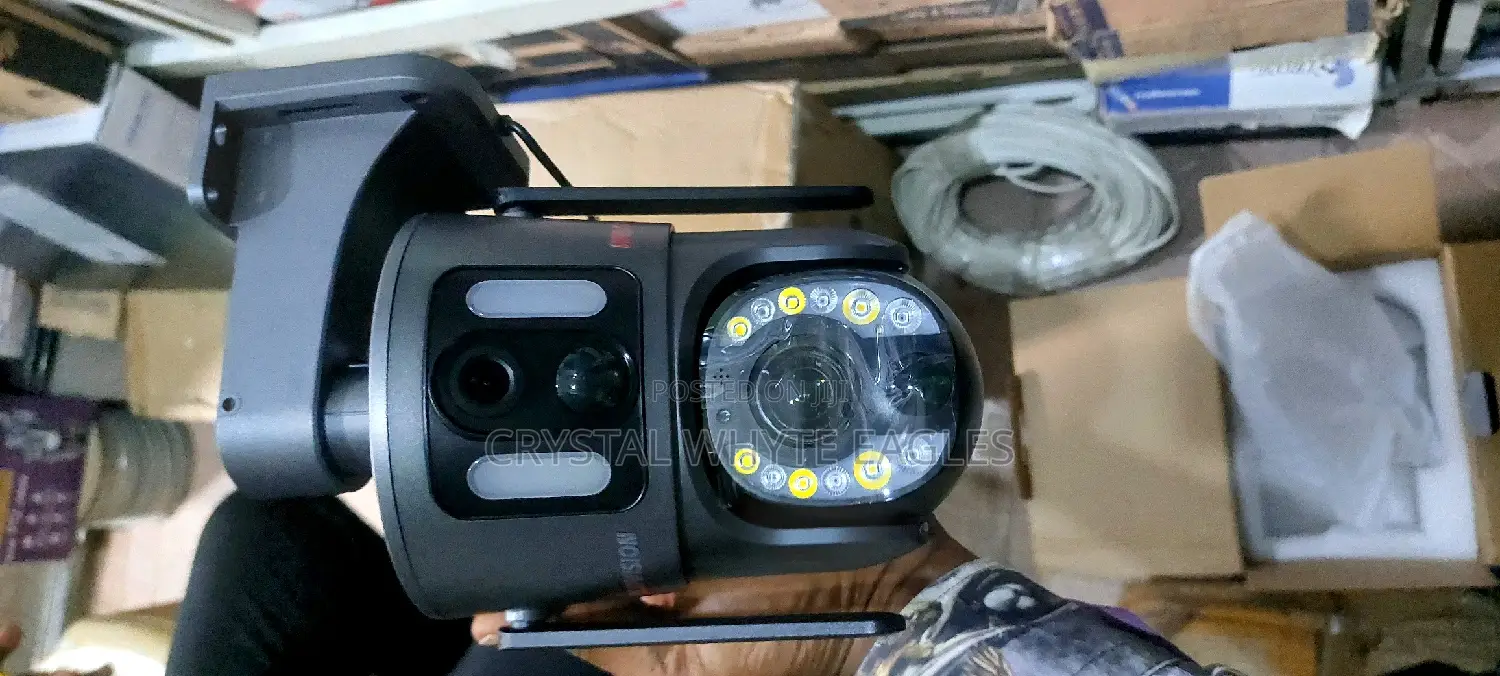 Dual Lens Solar 4g PTZ Camera With Auto Tracking Ubox App