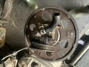 Power Steering Pump For Toyota Sienna 2004,2005,2007 Model