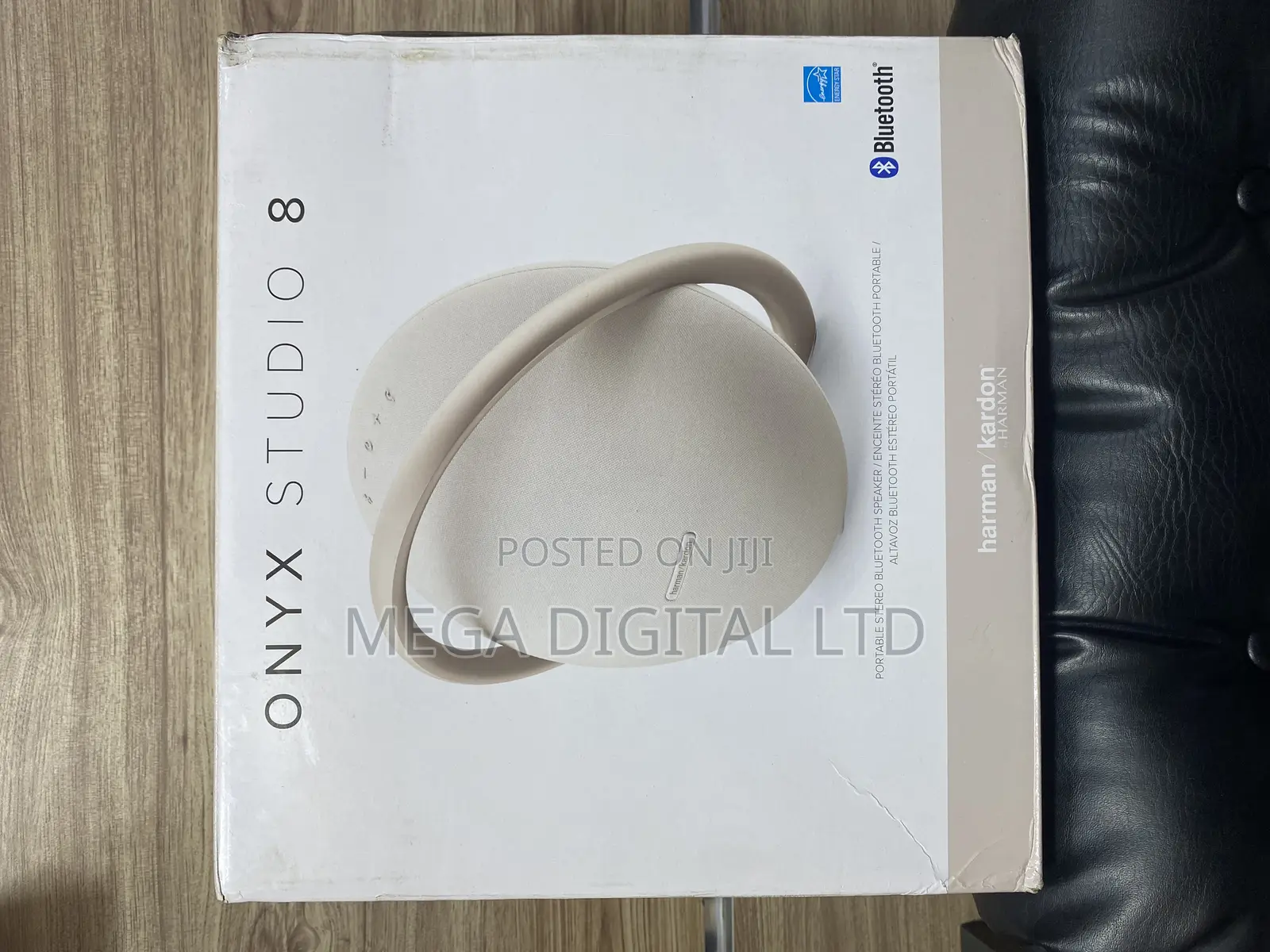 Onyx Studio 8