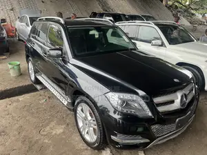 Mercedes-Benz GLK-Class 2013 Black