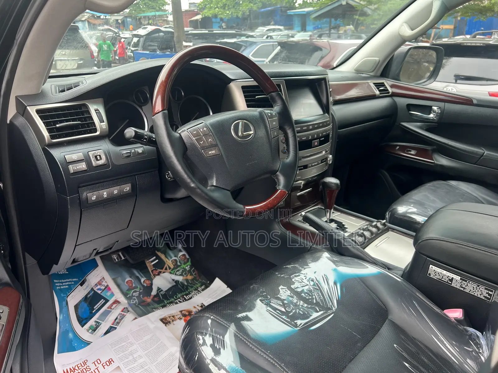 Lexus LX 2016 Black