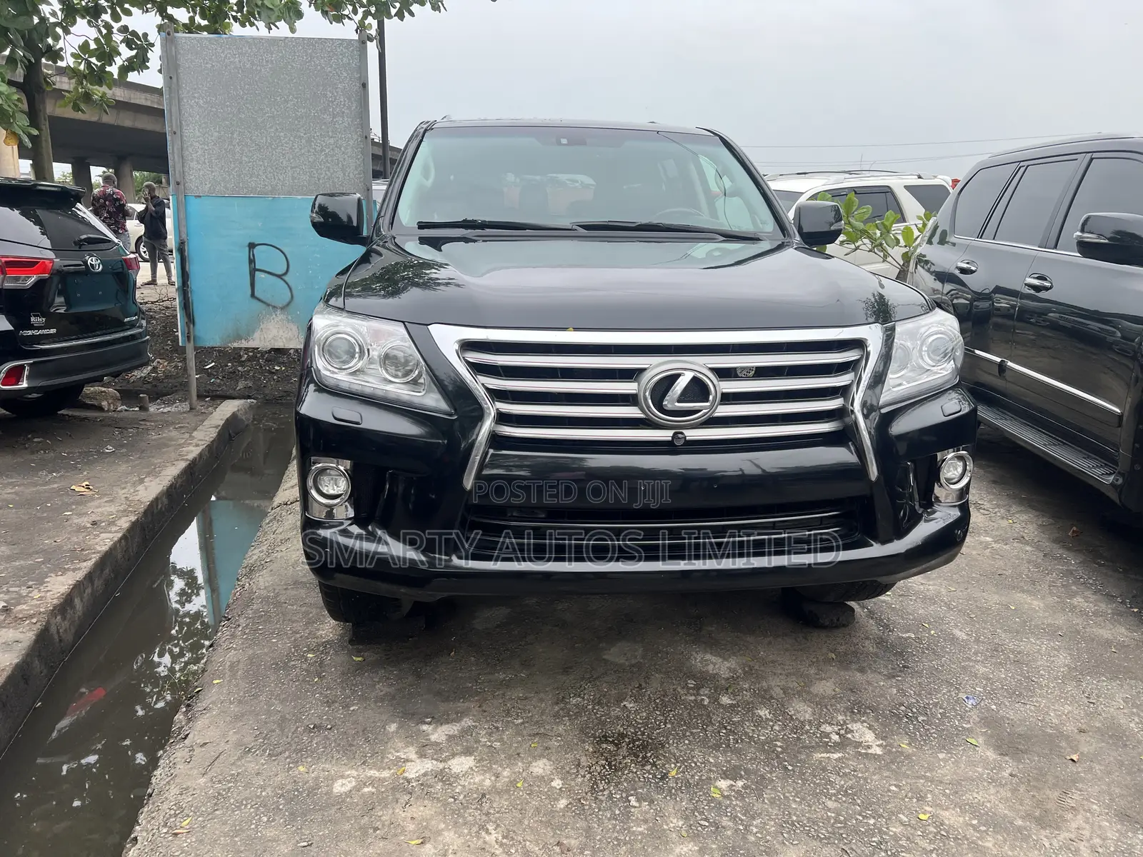 Lexus LX 2016 Black