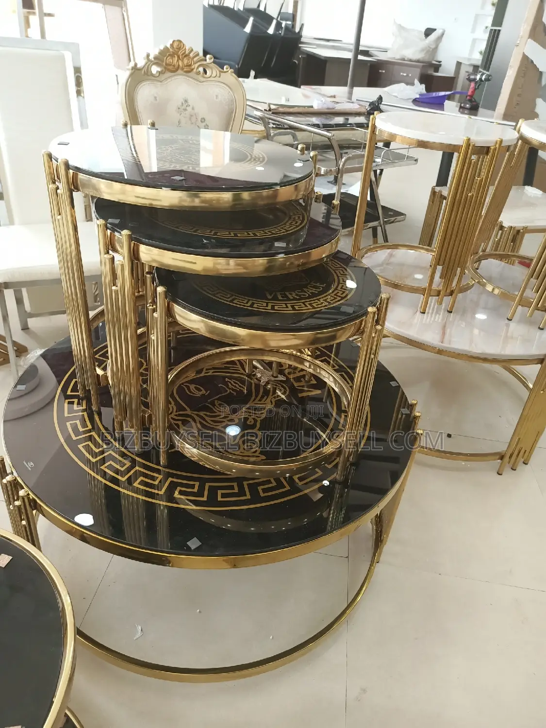 Centre Table With Three Side Stool