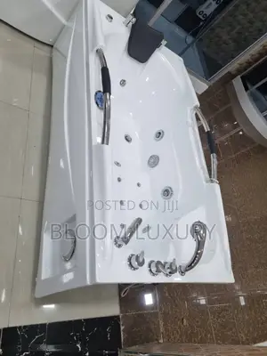 Single Massage Jacuzzi Bathtub